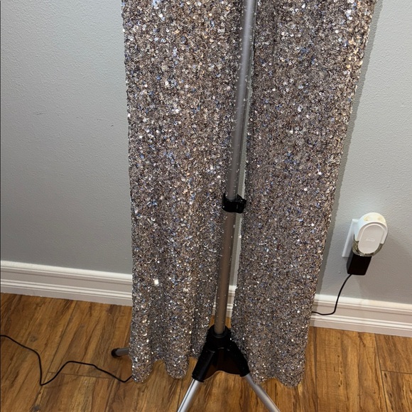 Silver Sequin Women's Blazer and Pants Set - Picture 11 of 11